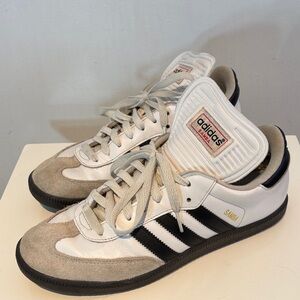 adidas Men's Samba Classic Soccer Shoes, Run White/Black/Run White, 8.5M